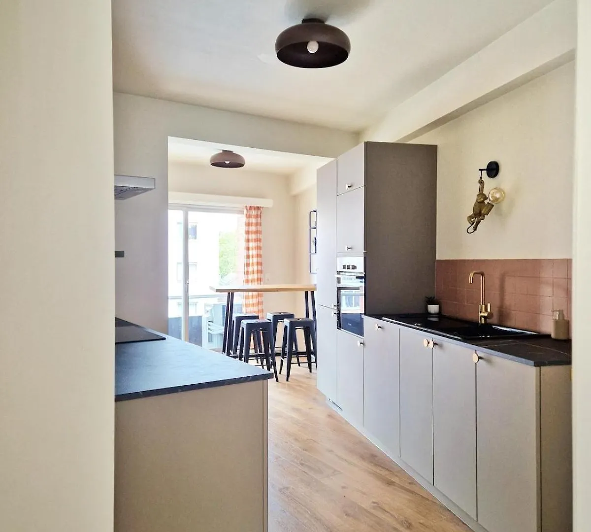 Fully Equiped 100 M2 Appt With The Perfect Location Apartment Vilvoorde